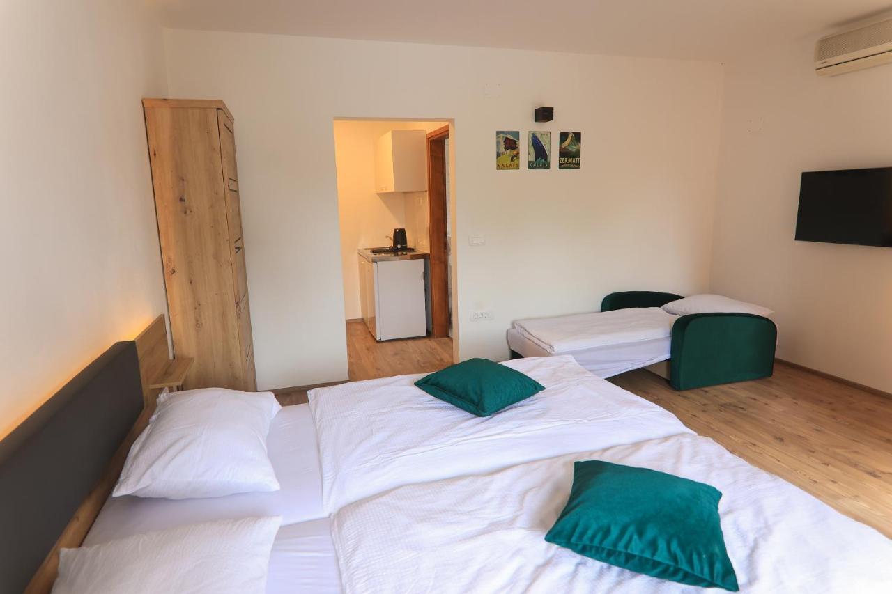 Katrca Bezigrad Apartment *